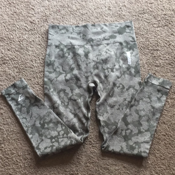 Gymshark Pants - Gymshark camo Adapt Animal Leggings L